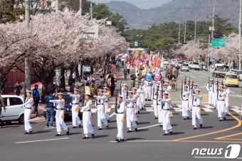 창원 진해군항제