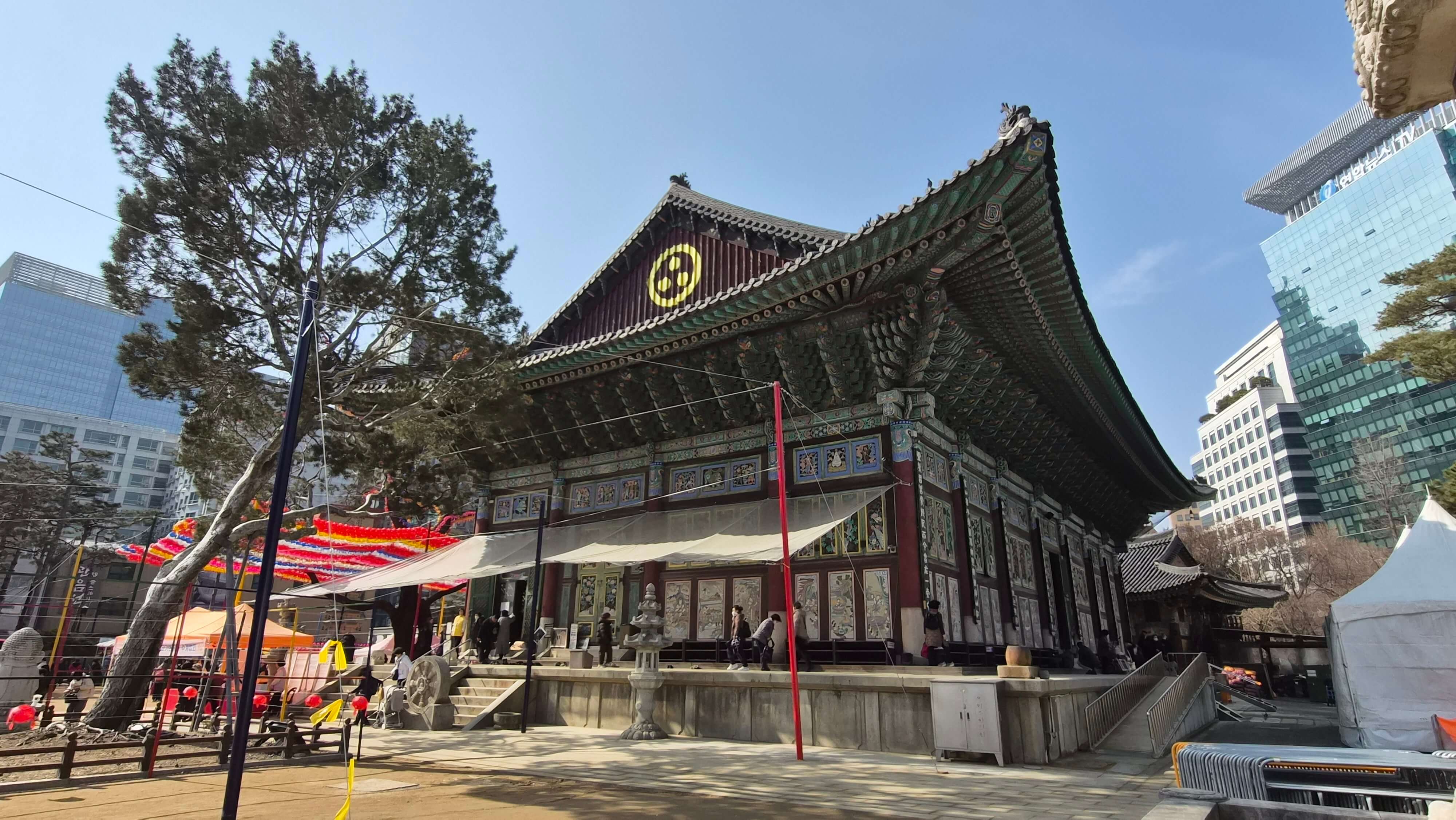 서울 조계사 : 도심 속 천년의 향기, 한국 불교의 중심지 조계사 완벽 가이드