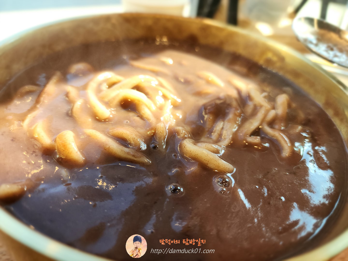 팥 칼국수