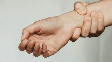 손목