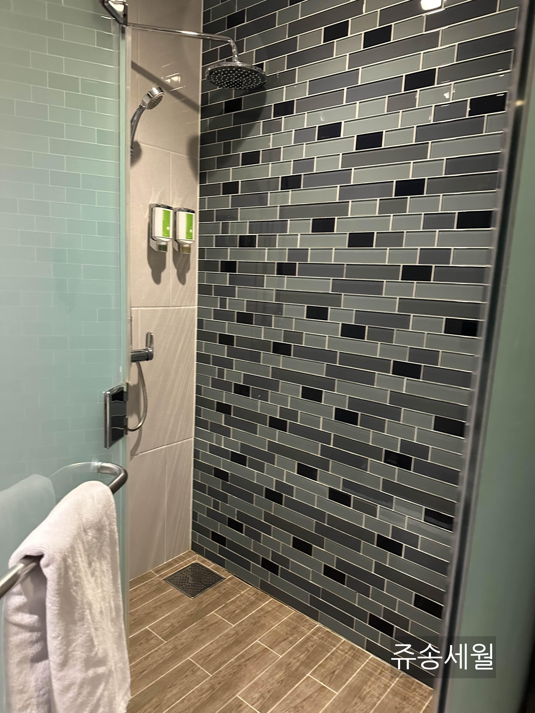 샤워실