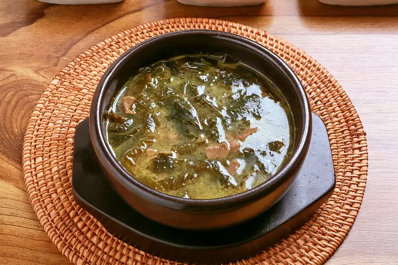 투데이 맛있는 메뉴 세계심장재단 환자회복식 추천 간호사가 연구 개발한 타조 사골 곰탕, 타조 불고기 덮밥, 타조 육회 비빔밥 맛있는 식당 추천 부산 서구 맛집