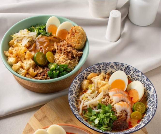 왕까페(Heavenly Wang Cafe)의 미시암 국수 (photo: Heavenly Wang)