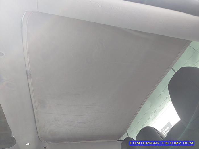 테슬라 모델3 하이랜드 후면 글라스 루프 선쉐이드