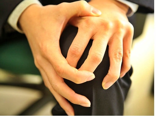 무릎에서-뚝뚝-소리