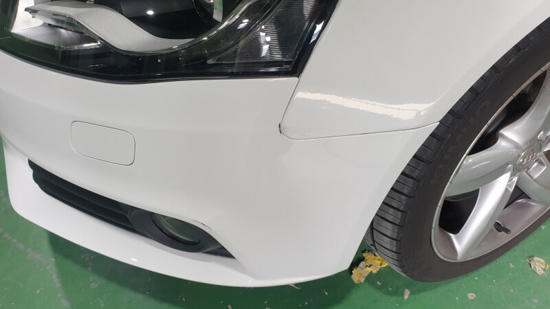 앞 범퍼, 앞 휀다 사고부위 수입차 스크래치 복원 - 앞 범퍼, 앞 휀다 사고부위