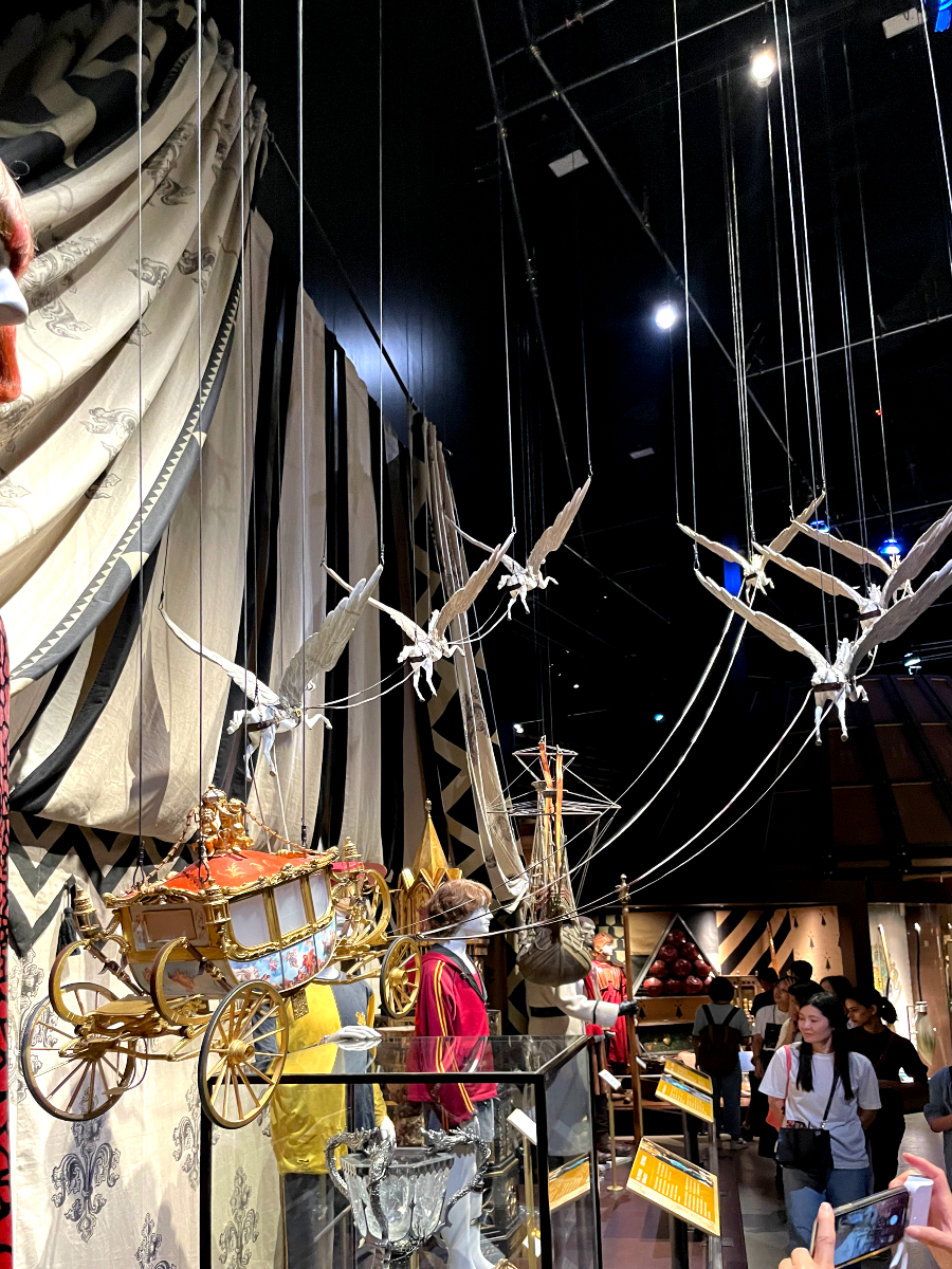 보바통 마법학교의 웅장한 마차