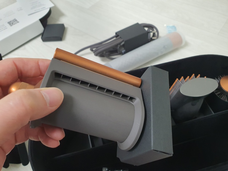 다이슨-에어랩-다양한툴