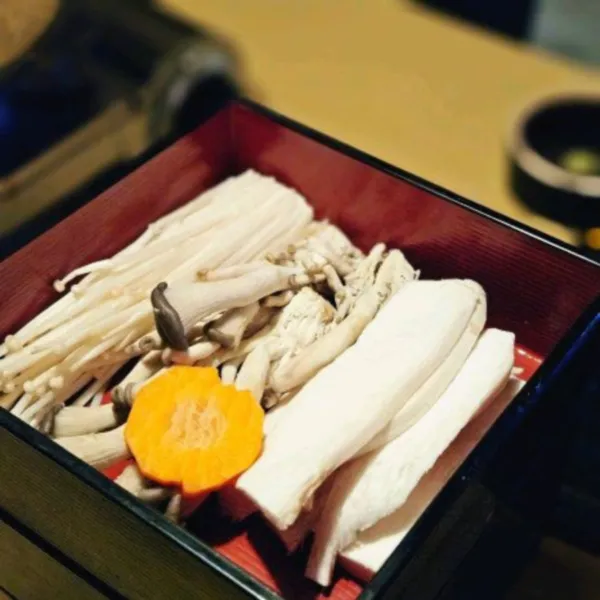 생생정보 기다려야 제맛 홍백 커튼 샤브샤브