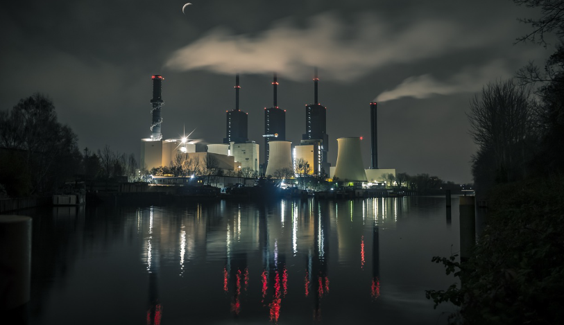 바닷속에 공장이?