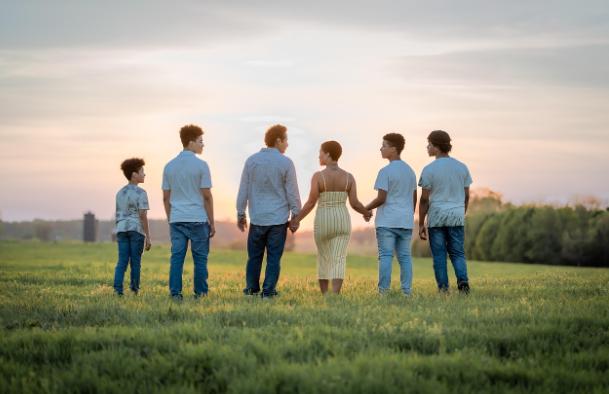 다정한 가족 이미지