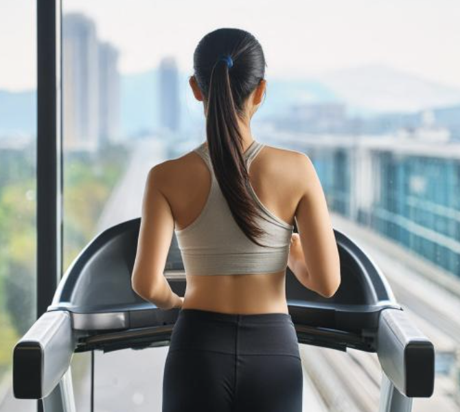 운동 부족 현대인을 위한 AI 건강 팁 관련 사진