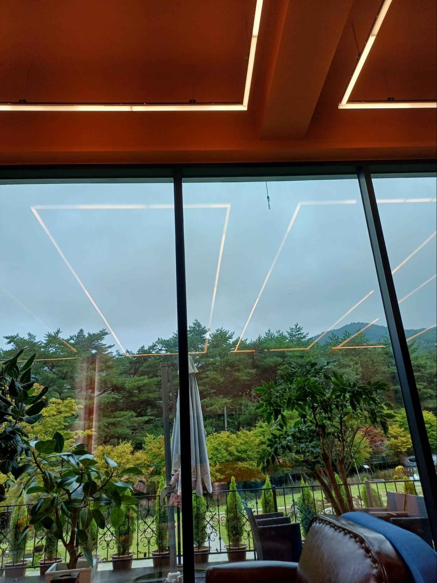 카페안에서의 풍경