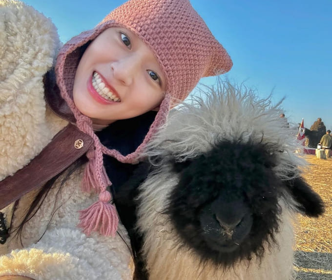 김설현 사복