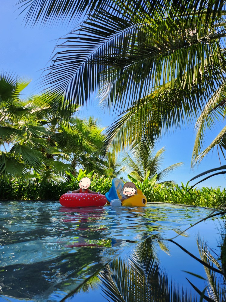 수영장의 아이들