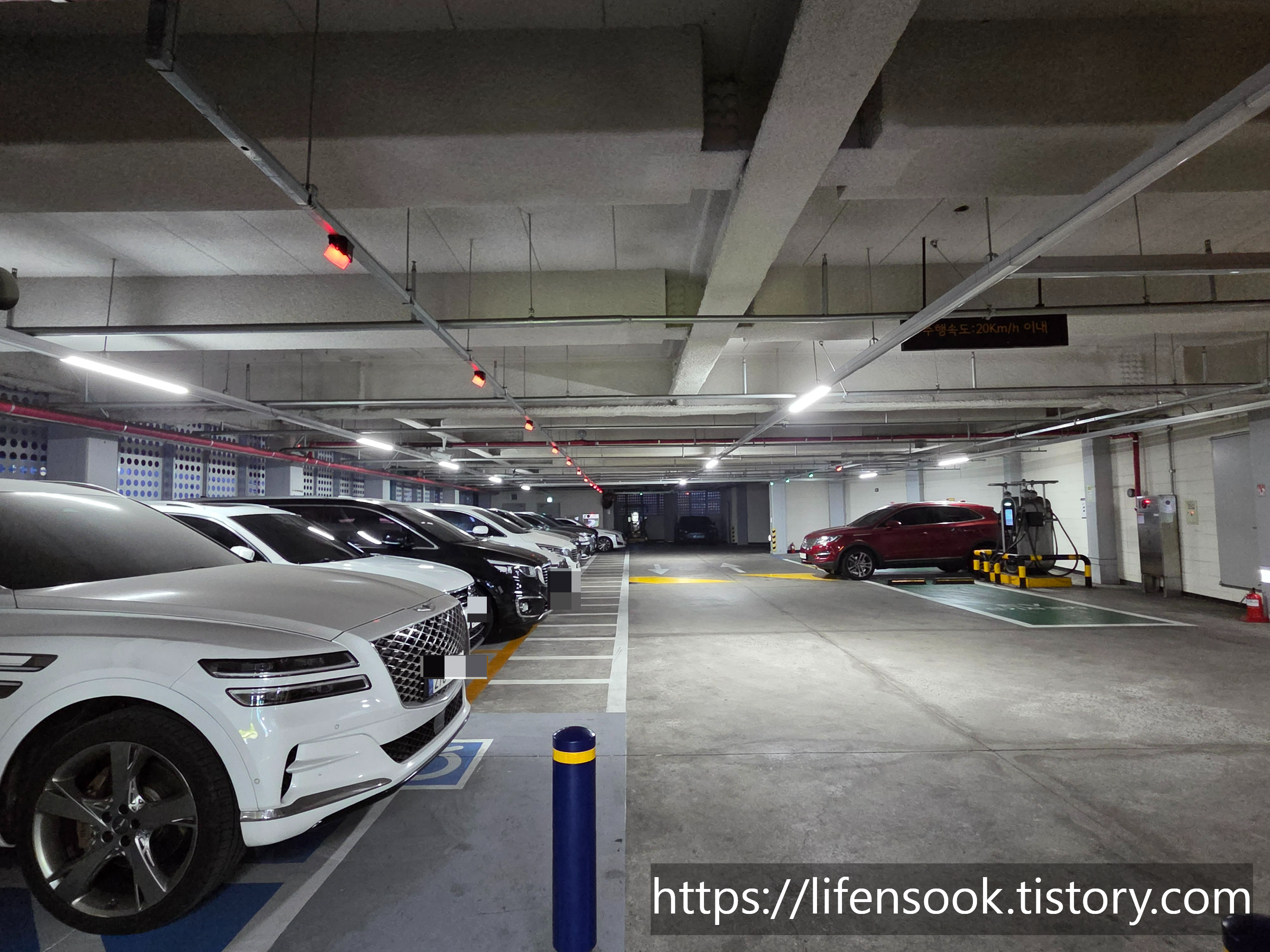 마장먹자골목 타운 2층 주차장