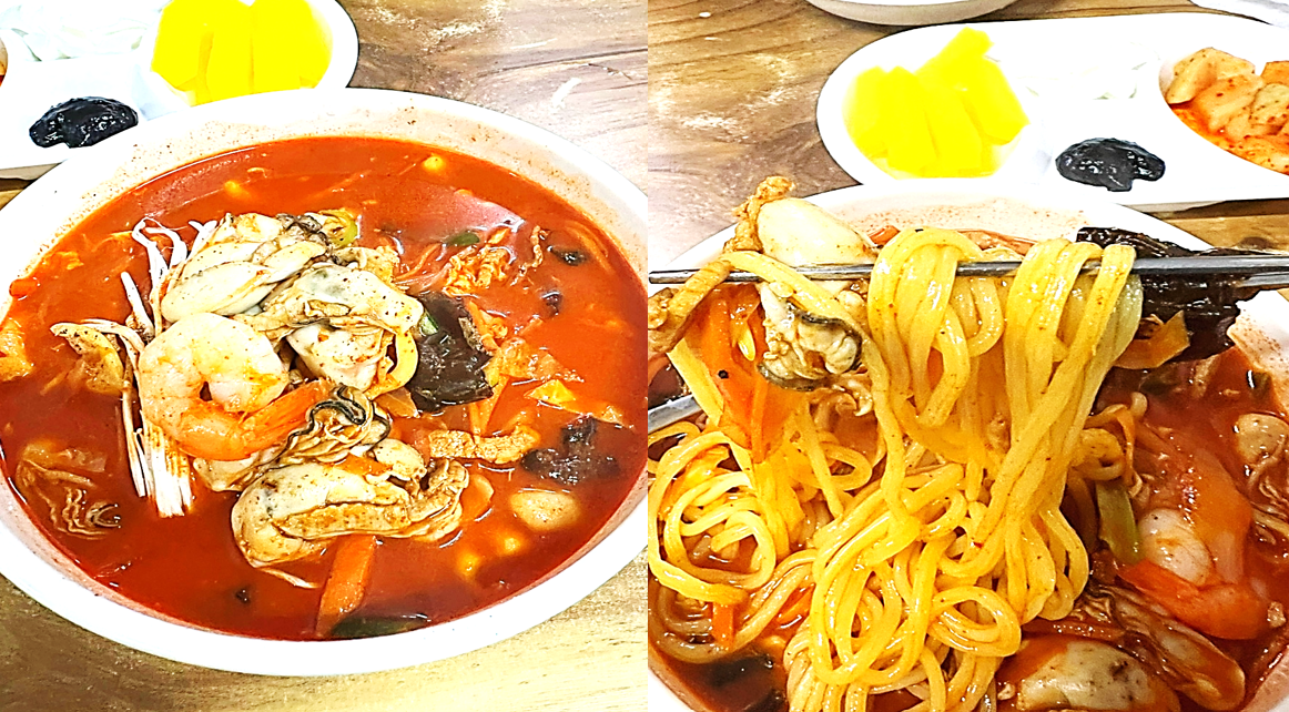 싱싱한 굴과 해산물이 잔득 들어간장성 동서식당 굴짬뽕, 면과 굴을 젓가락으로 들어올리고 있는 모습