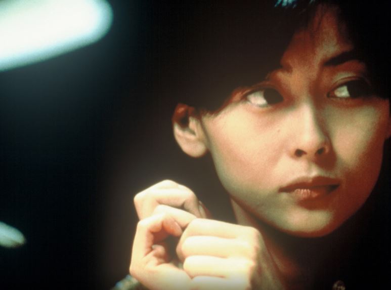 지난 12월 6일 자택에서 숨진 채 발견된 일본 여배우 나카야마 미호. 영화 러브레터 스틸컷.