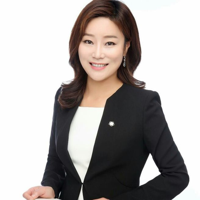 신유진 변호사 프로필 사진