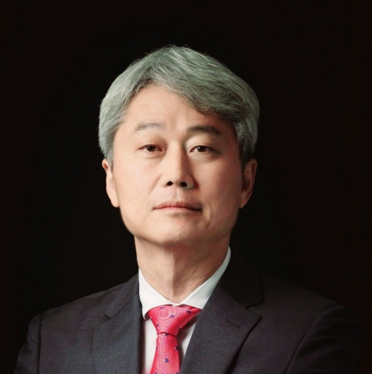 김근식 전한길 용팔이 비유