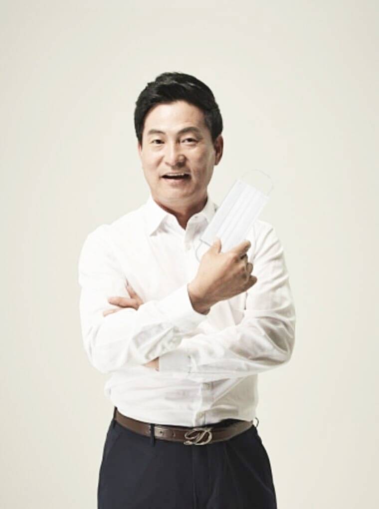 배우-이한위