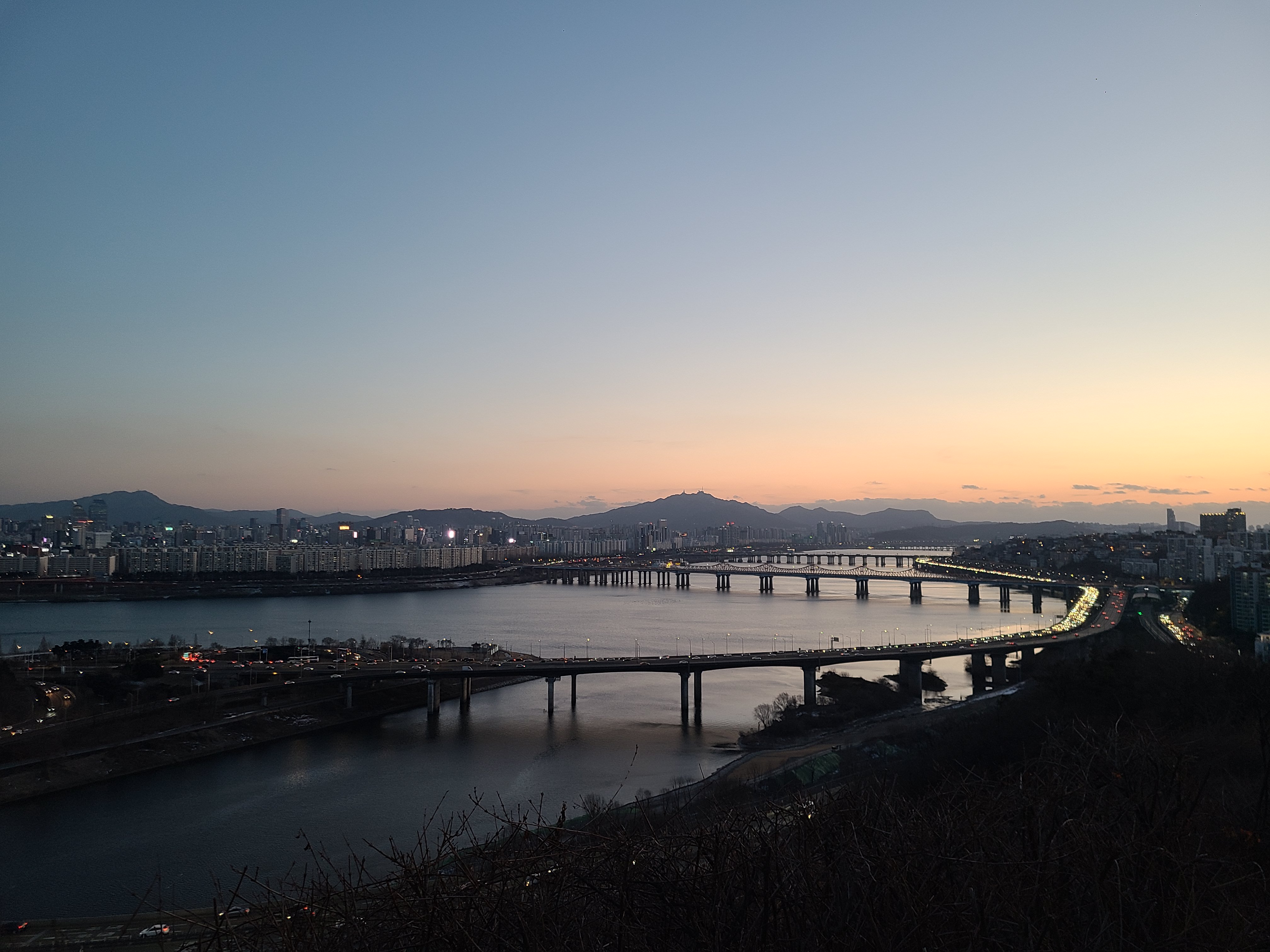 응봉산