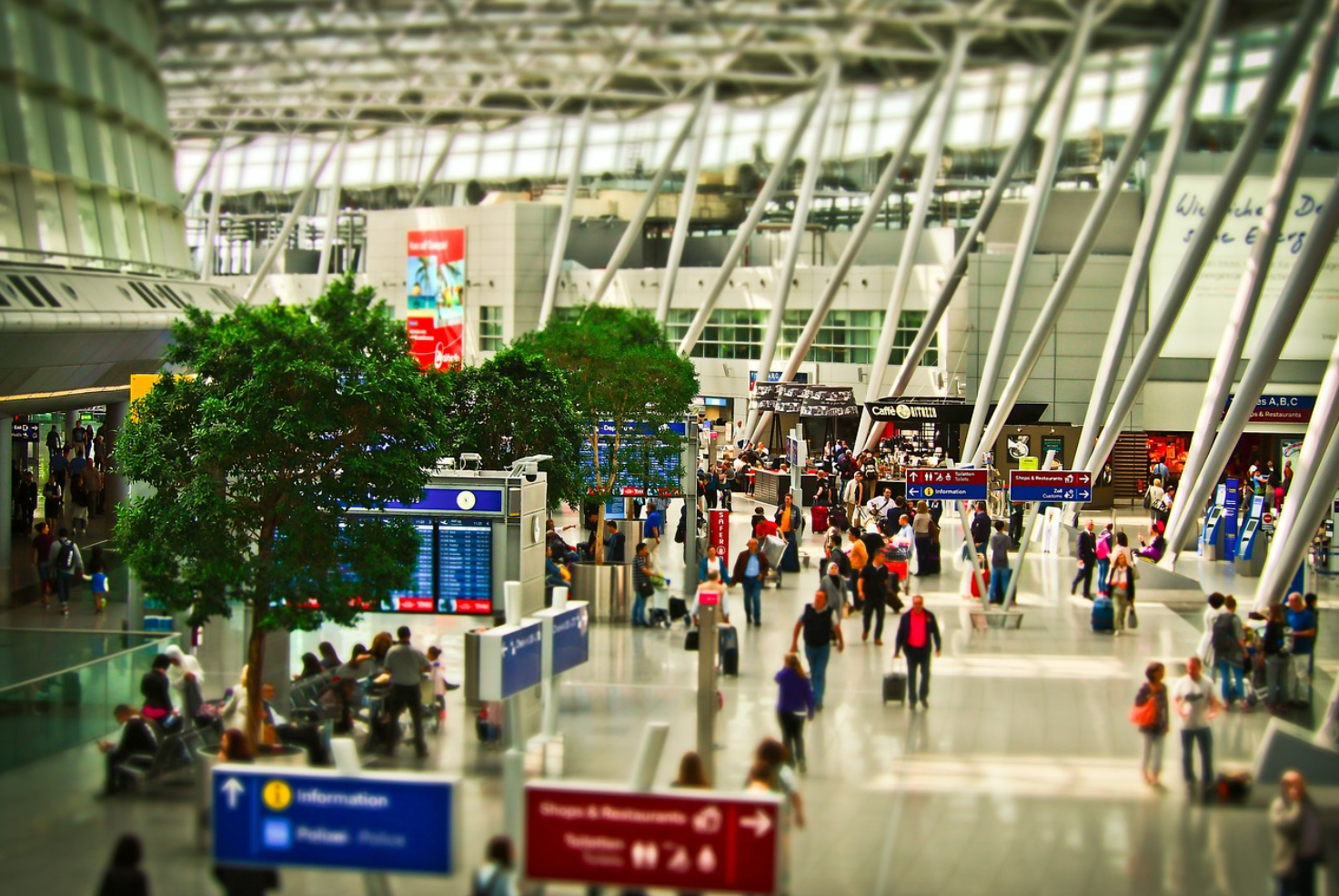여행 중간, 환승과 기다림 속에서 듣기 좋은 팝 음악