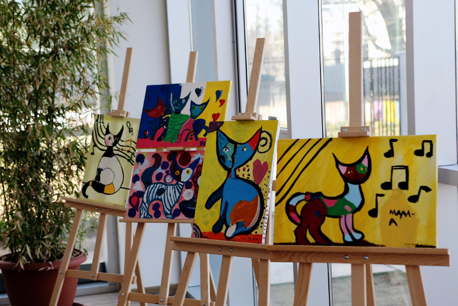 그림 가격은 누가 정하는 걸까? (작가 vs 갤러리 vs 시장의 진짜 구조)