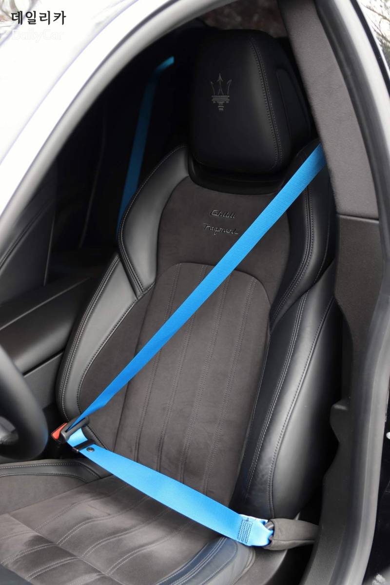 마세라티 ‘기블리 GT 프라그먼트 에디션’