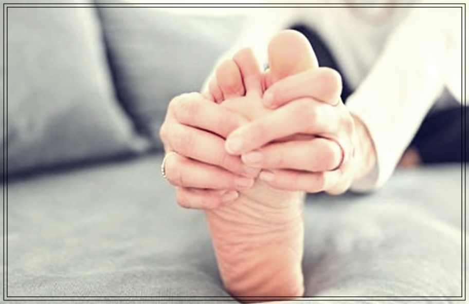 발바닥 고통, 그 원인은? 지간신경종의 정체와 치료법.