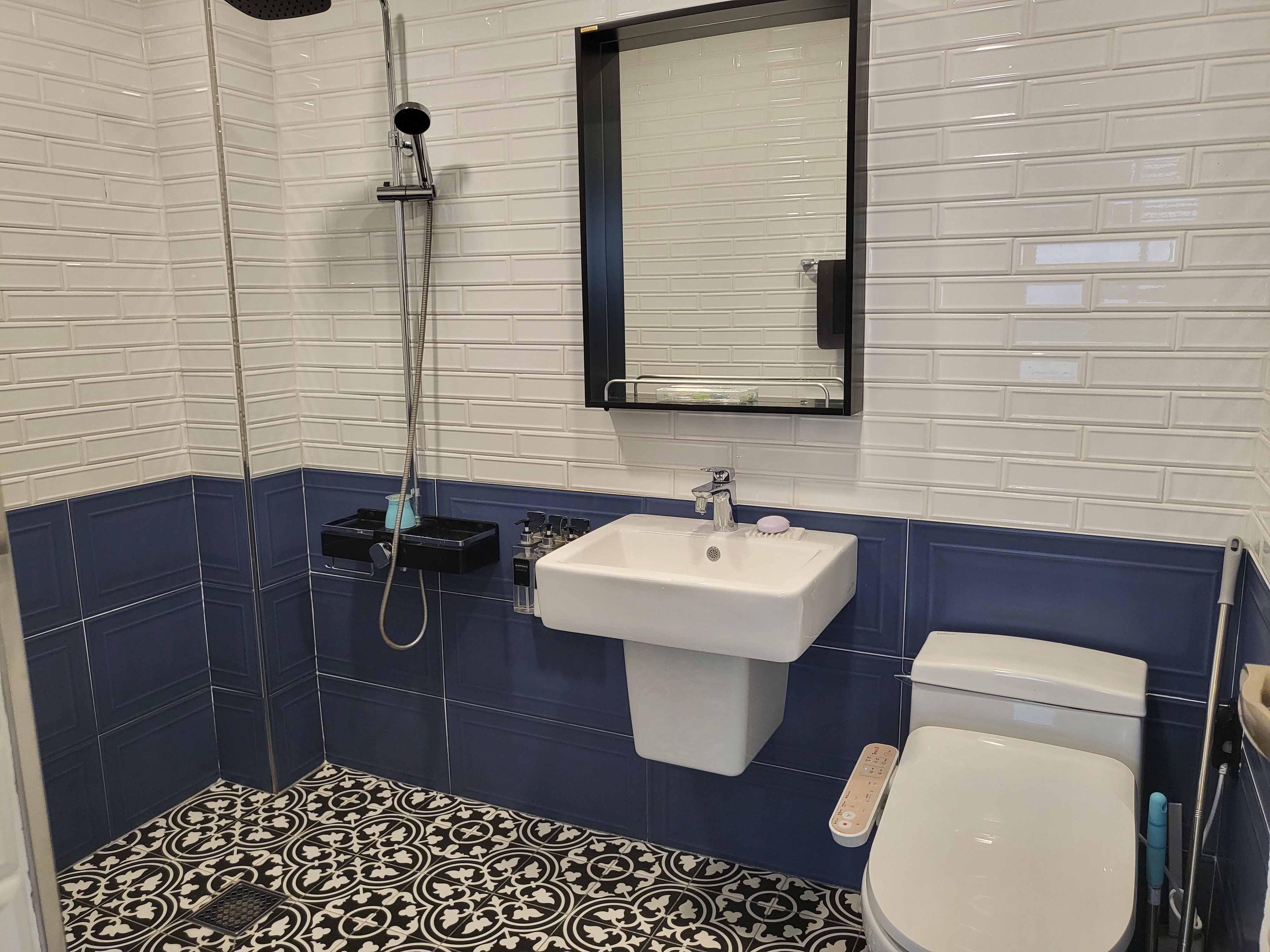 온펜션 - 화장실