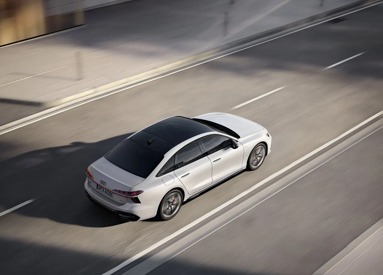 아우디 A6 하이브리드 이미지