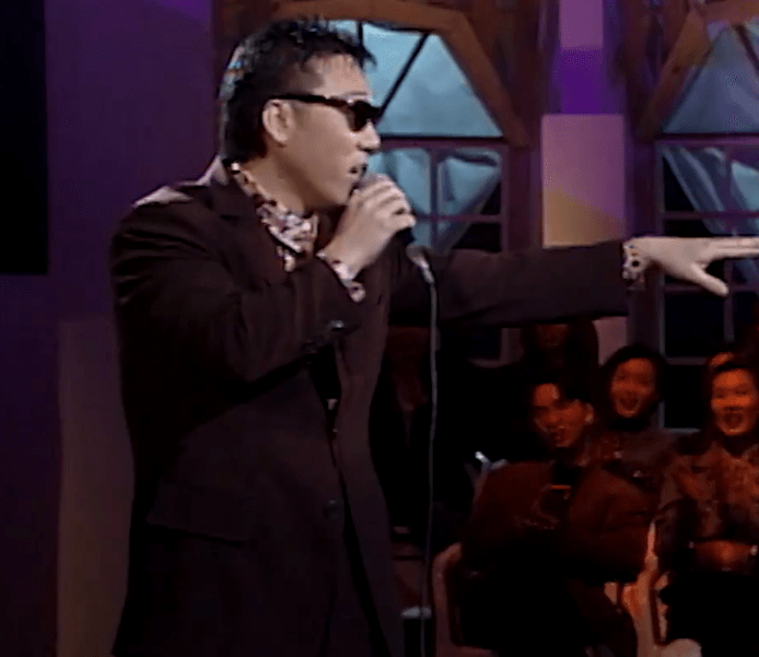 이문세 깊은 밤을 날아서