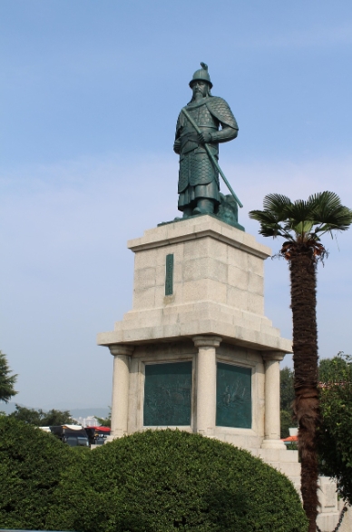 이순신장군 동상