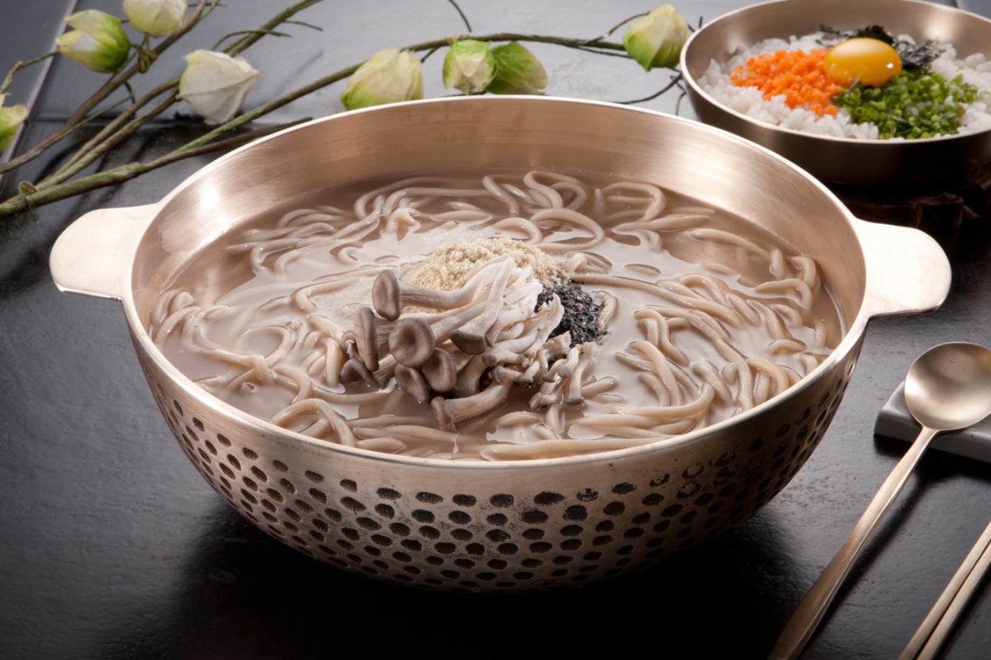 밀란국수 솔직후기! 강남 개포동 국수 맛집이 다른 이유는?