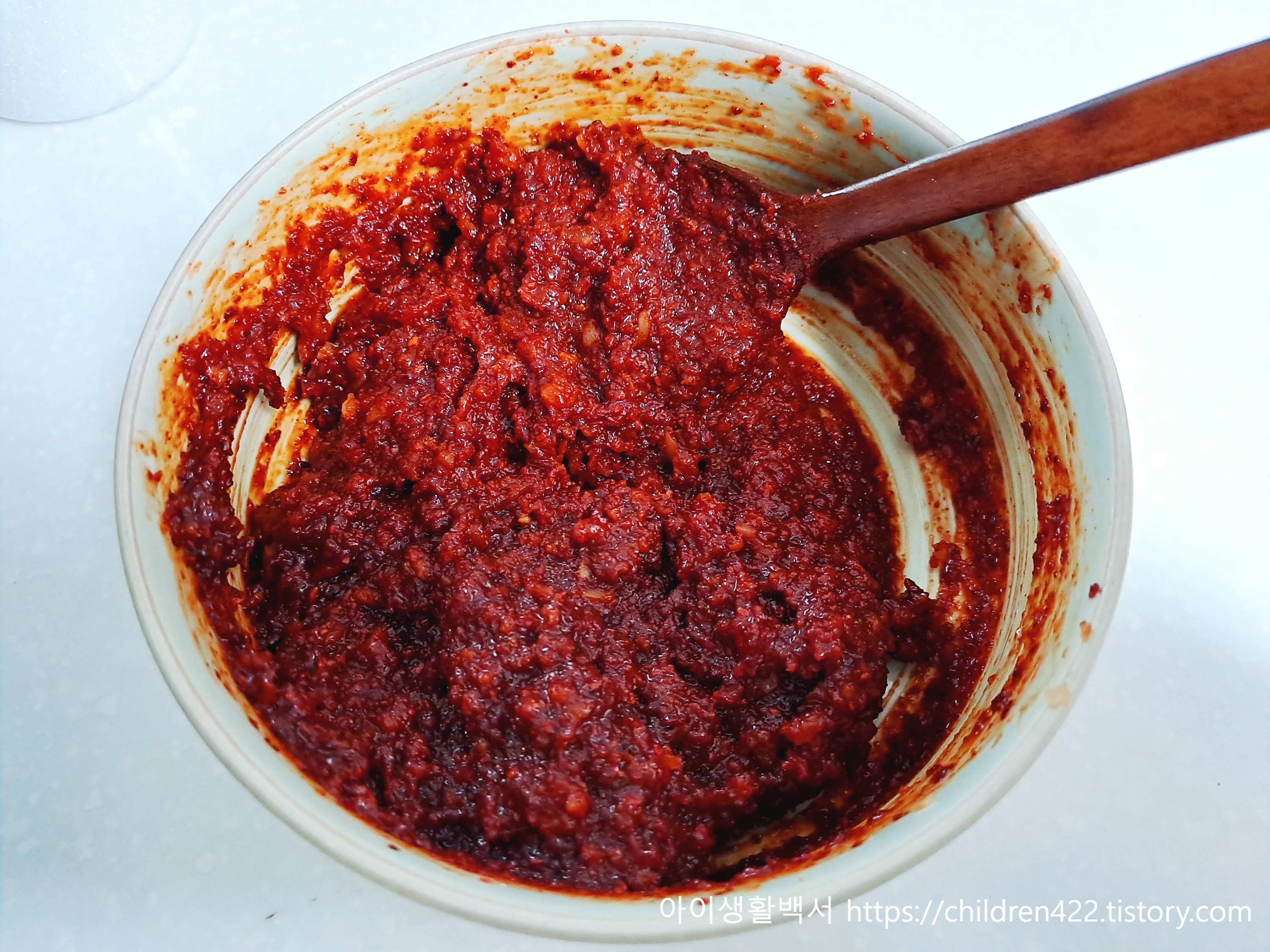 무조림 양념장 섞어주기