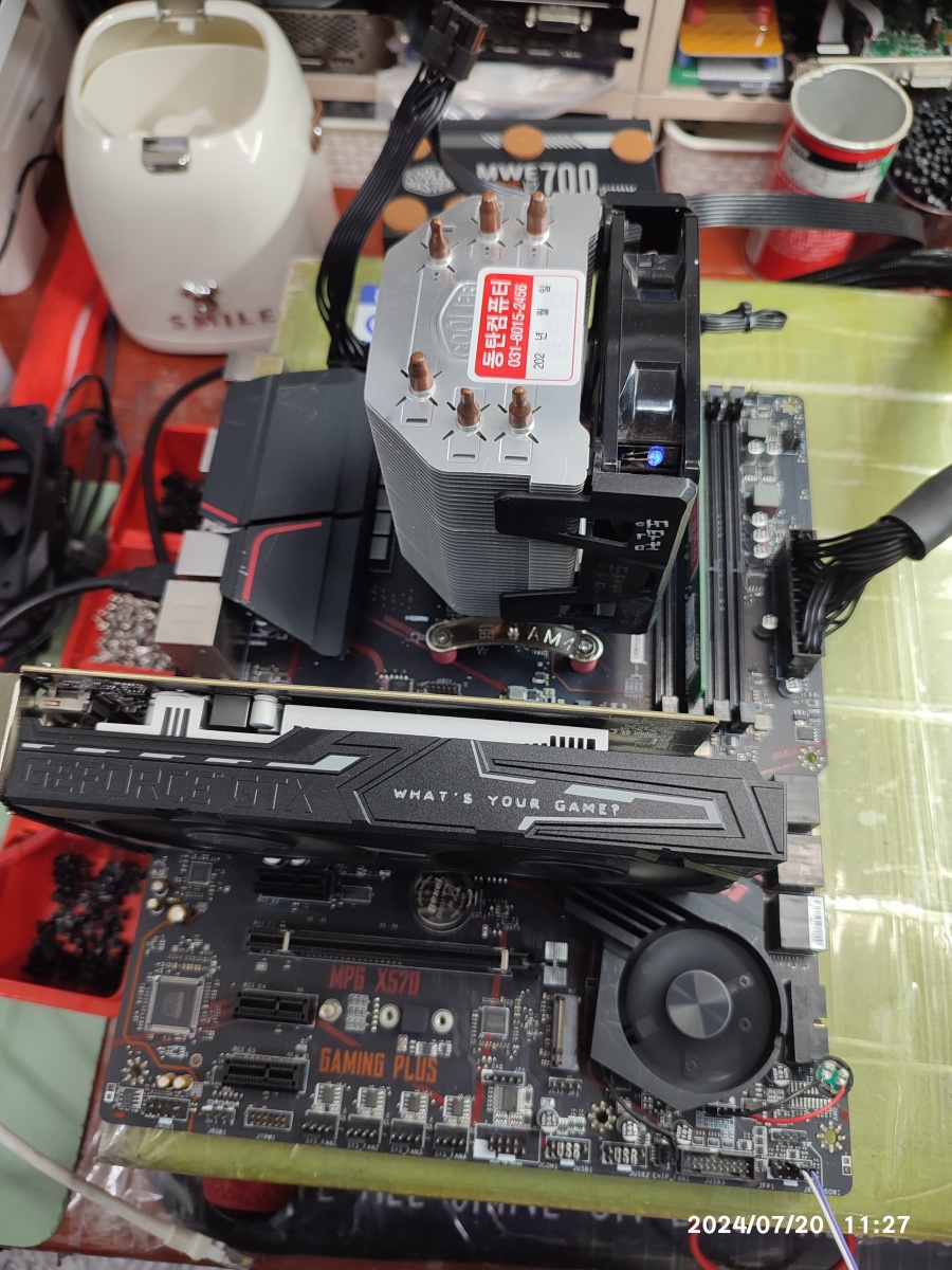 그래픽카드를 추가해서&amp;#44; 화면이 뜨는 것까지 확인했습니다.