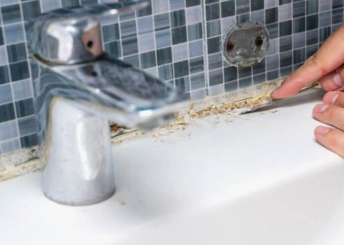 세면대 코킹 시 곰팡이 발생