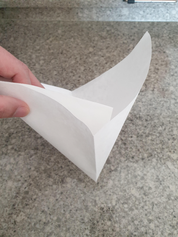 사각 필터를 꼬깔 모양으로 나누는 모습