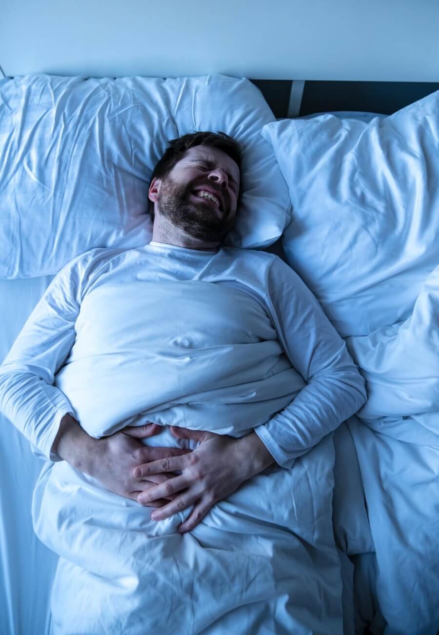 수면-중-소변이-마려운-남성