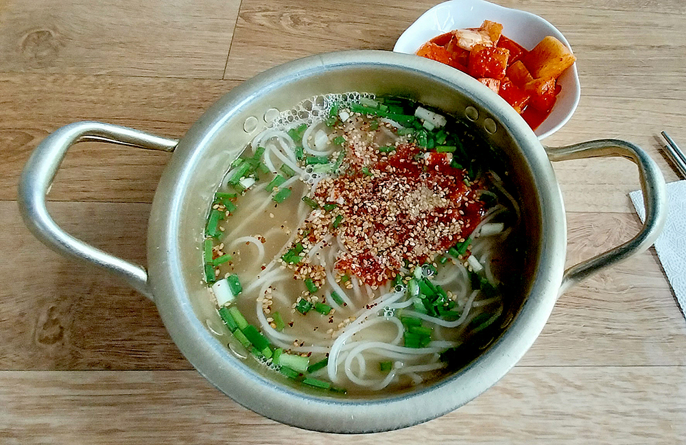 제주 춘자멸치국수