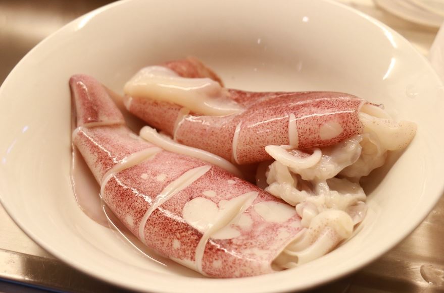 오징어 손질 관련 사진