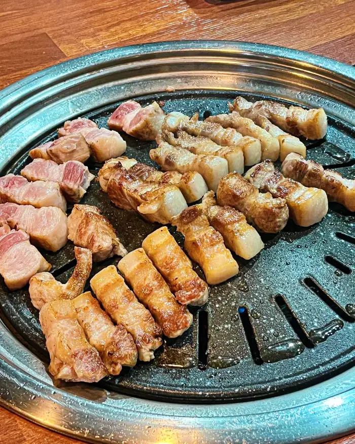 생방송 투데이 길동 사거리 길동역 저온해수 숙성 돈마호크 맛집