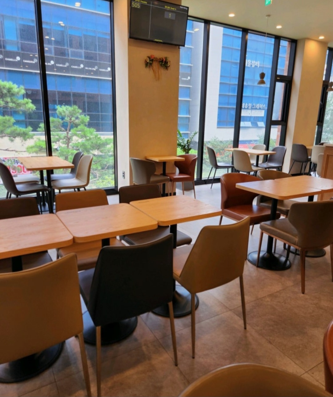 호매실 설빙 수원능실점 창가 좌석
