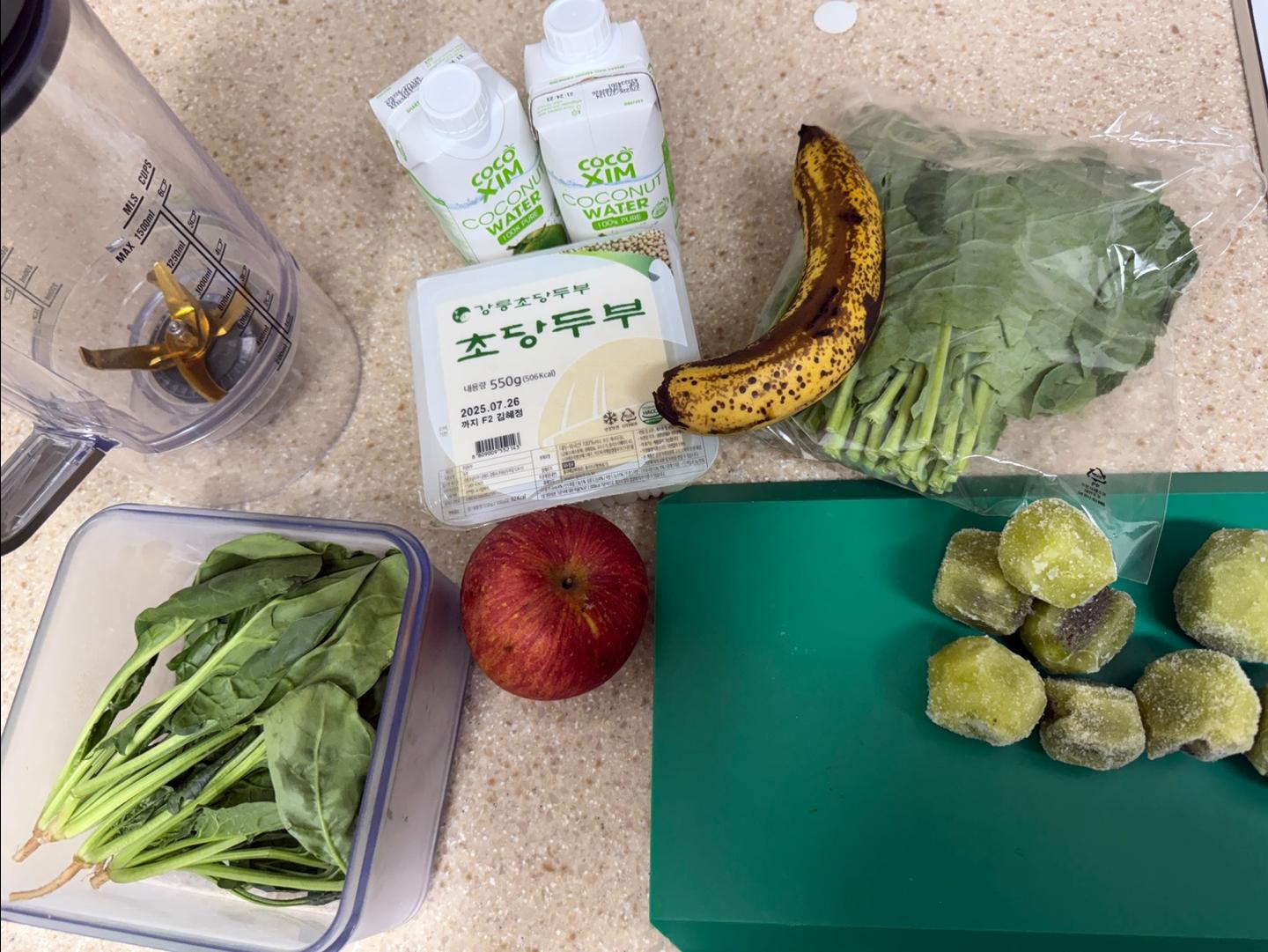 🌿 여름, 가볍게 가는 나의 아침 루틴 – 두부 스무디 레시피