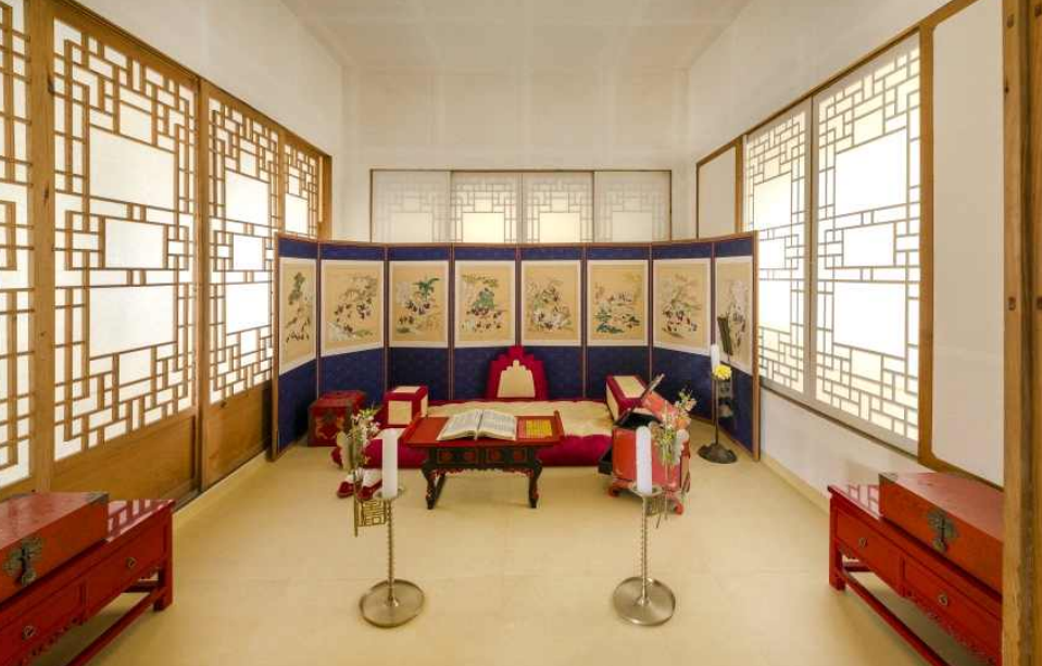 왕비생활상 재현전시실