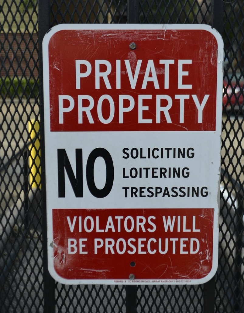 노시니어존(고령층 출입제한) 논란: 차별인가, 운영자의 권리인가?"