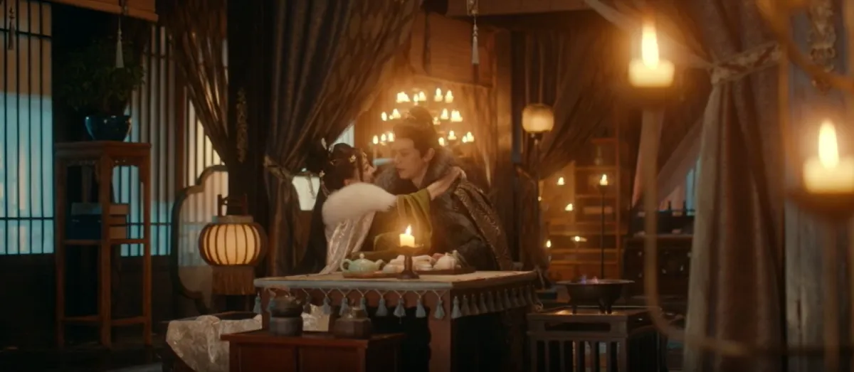 탁자앞에서-능장신을-바라보고있는-보주공주