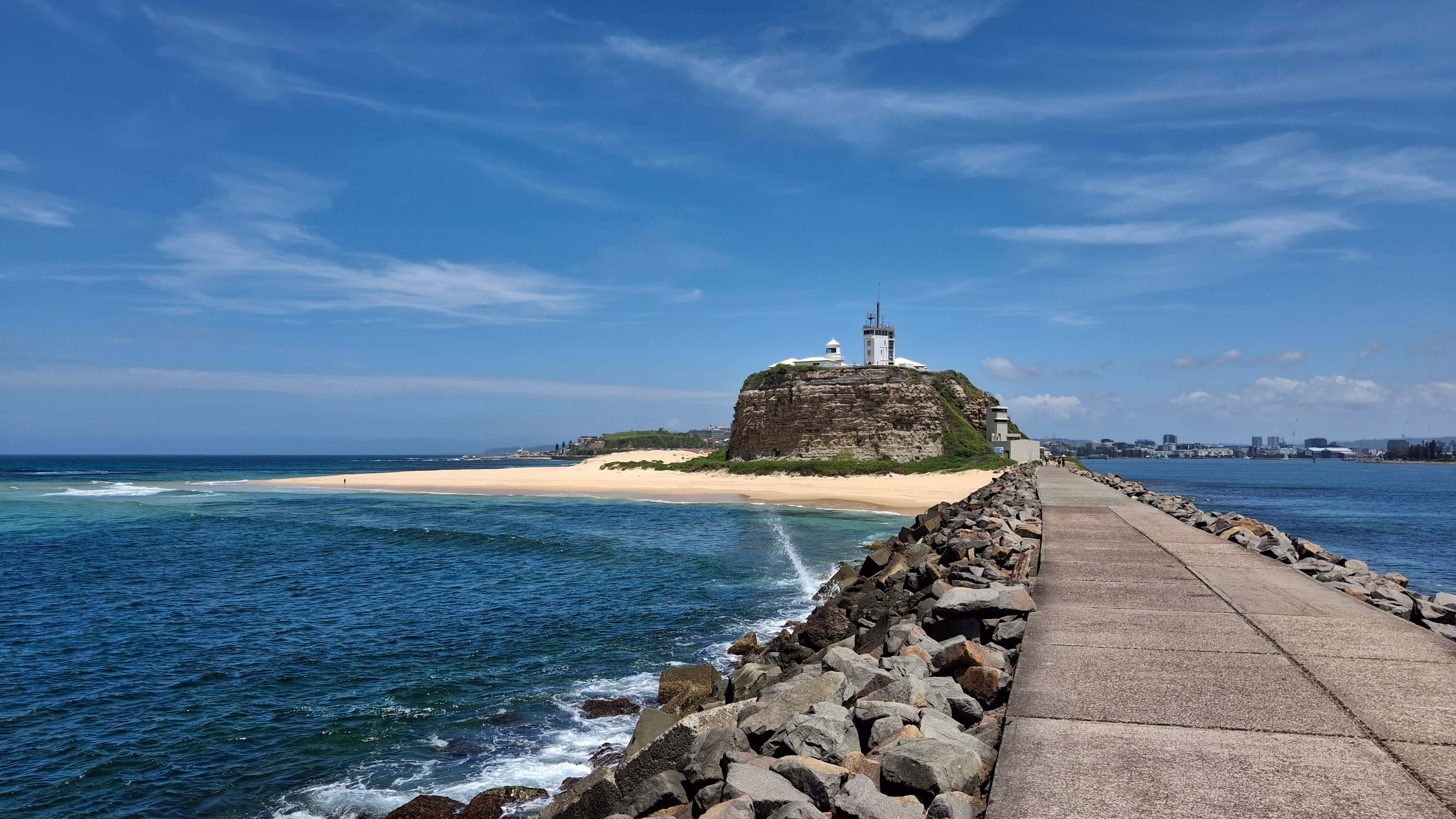 노비스 등대(Nobbys Lighthouse)