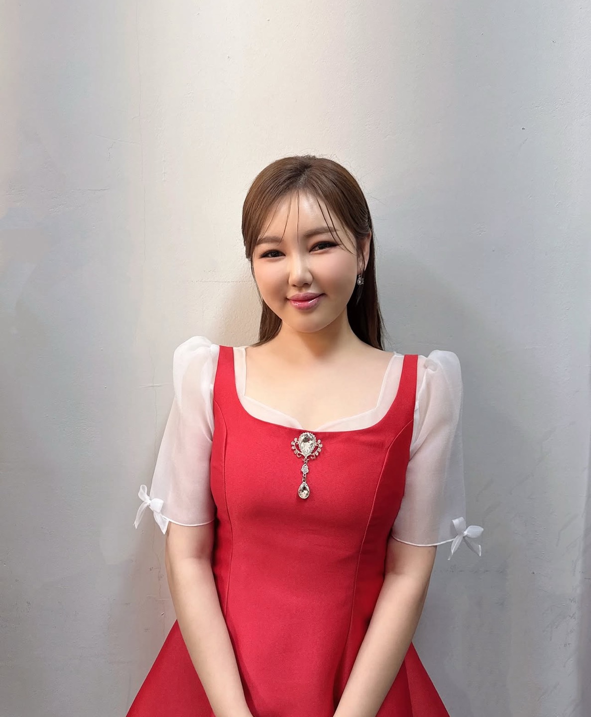 트로트 여왕 송가인, 정규 4집 '가인달' 초동 신기록 경신!